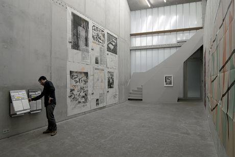 Eugenio Dittborn: Pinturas Aeropostales. Exhibition view