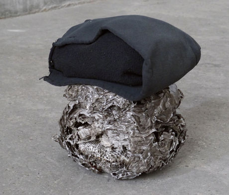 Michael E. Smith, Untitled, 2013, sweatshirt, wasp nest, plastic, 34 x 23 x 29 cm