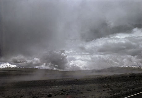 Alice Creischer, Das Etablissement der Tatsachen, coloured photo, 2012